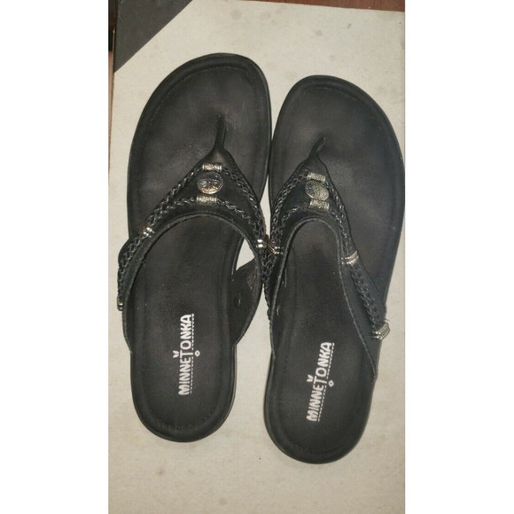 MINNETONKA Mocassins Black Leather Slide On Silverthorne Thong Sandals Size 9 - Picture 6 of 9